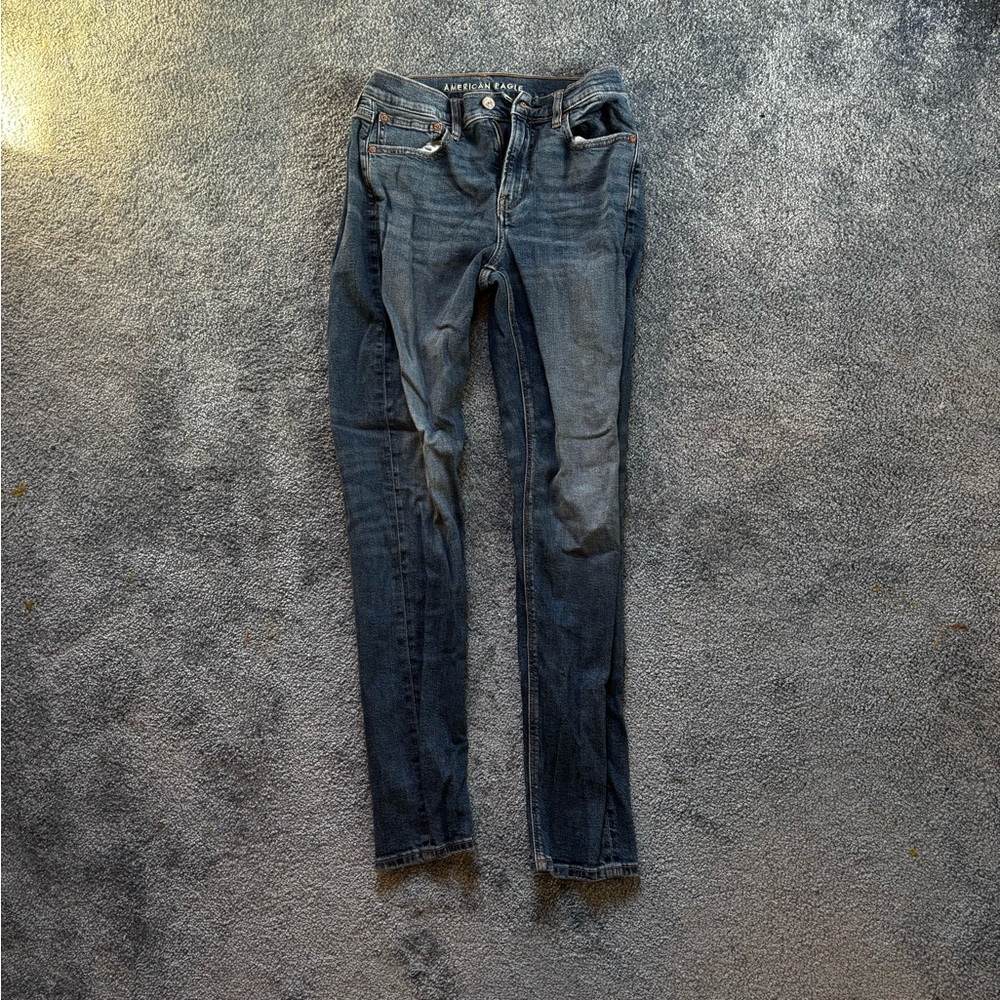 American Eagle 90's skinny jeans